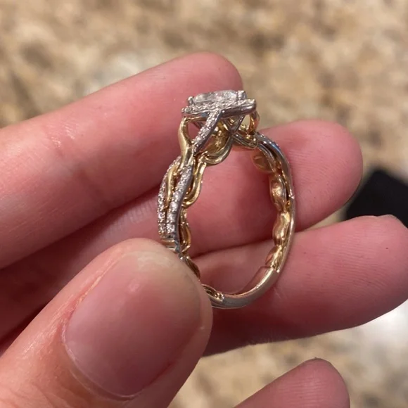Size 7 engagement ring and band